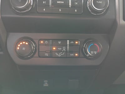 2022 Ford Super Duty F-350 SRW Pickup XL