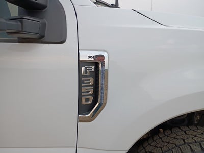 2022 Ford Super Duty F-350 SRW Pickup XL