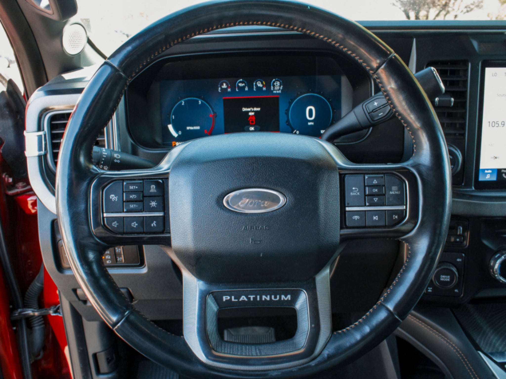 2024 Ford Super Duty F-350 SRW Pickup Platinum