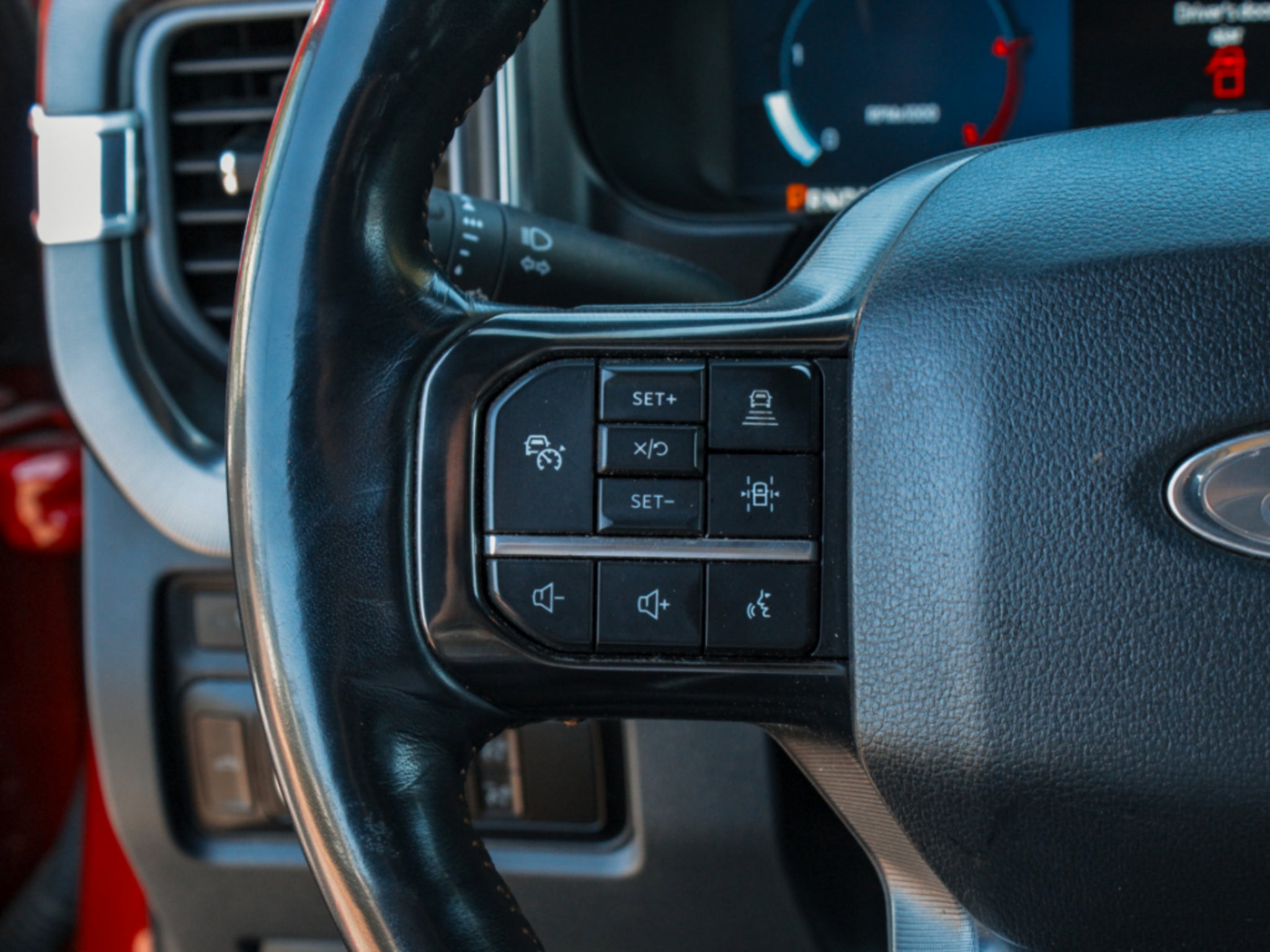 2024 Ford Super Duty F-350 SRW Pickup Platinum