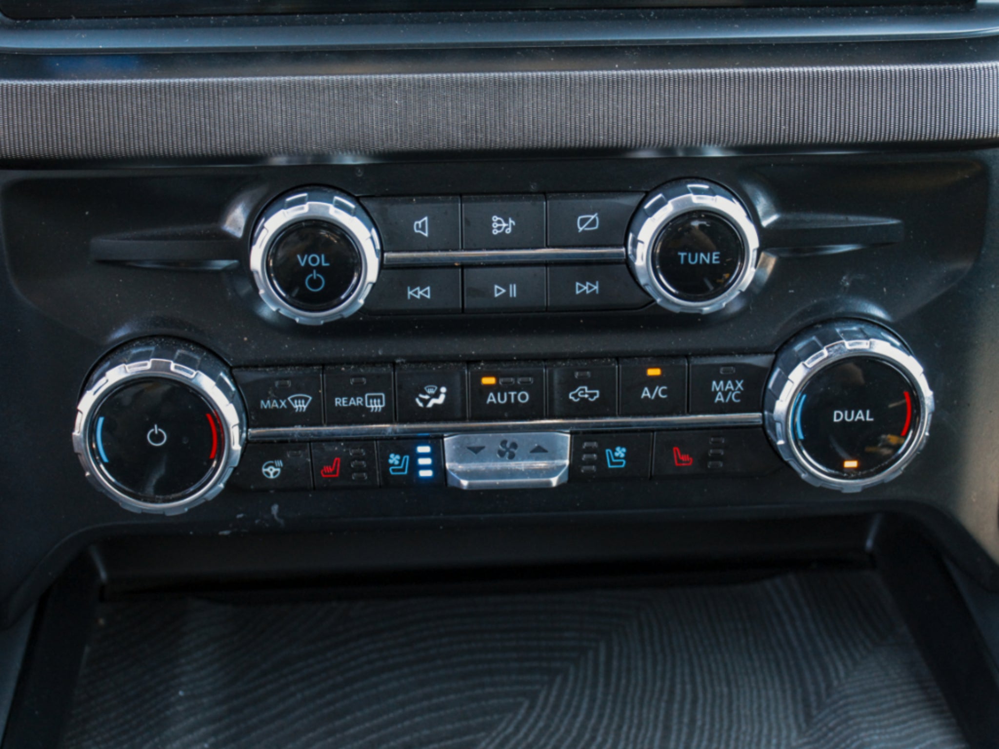 2024 Ford Super Duty F-350 SRW Pickup Platinum