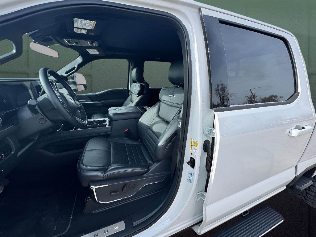 2025 Ford Super Duty F-350 SRW Pickup Platinum