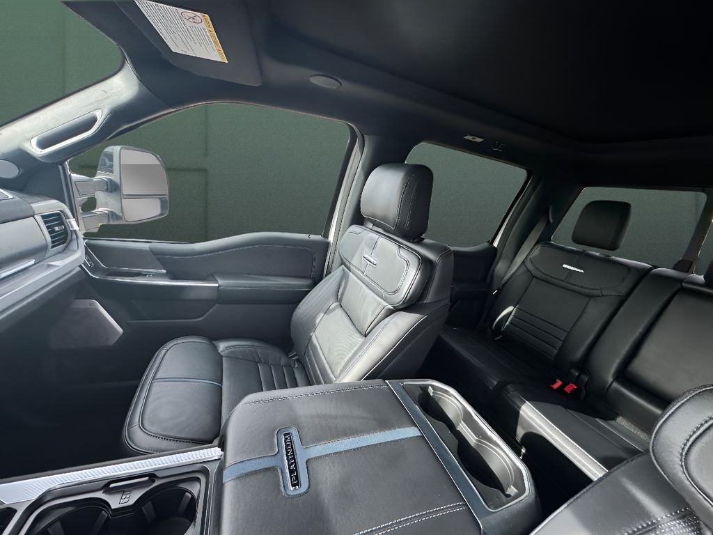 2025 Ford Super Duty F-350 SRW Pickup Platinum