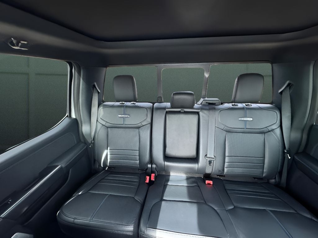 2025 Ford Super Duty F-350 SRW Pickup Platinum