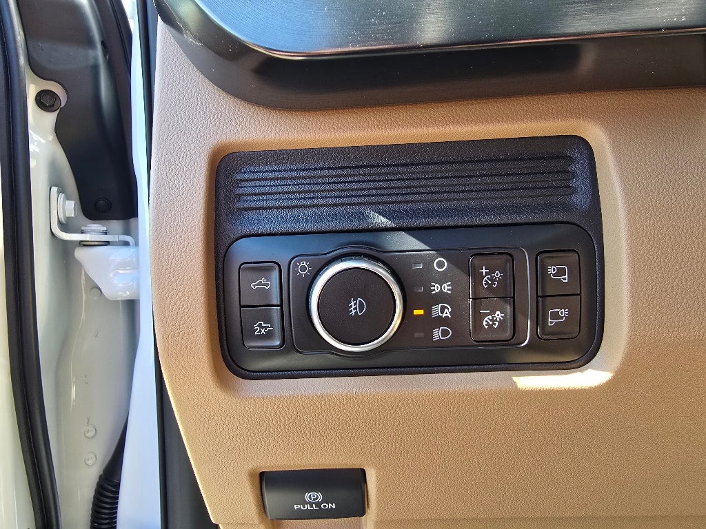 2027 Ford F-350 Base