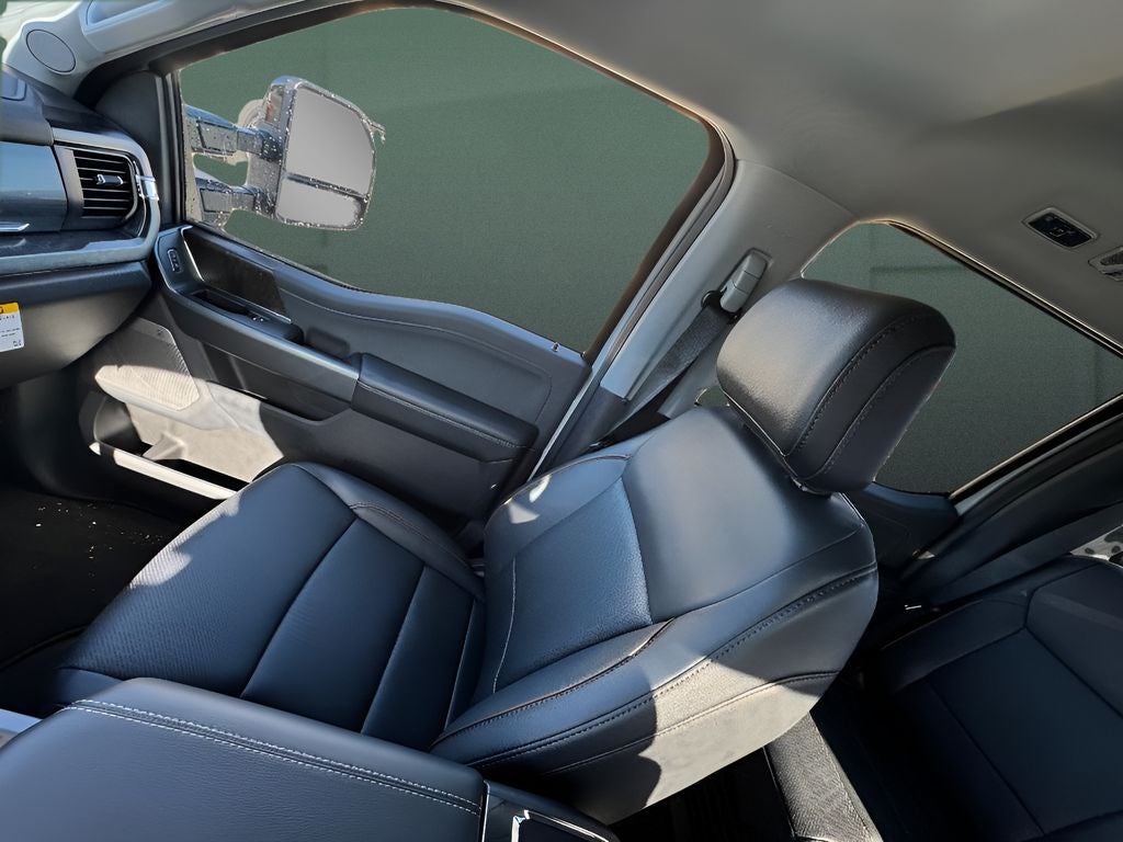 2026 Ford Super Duty F-350 SRW Pickup LARIAT