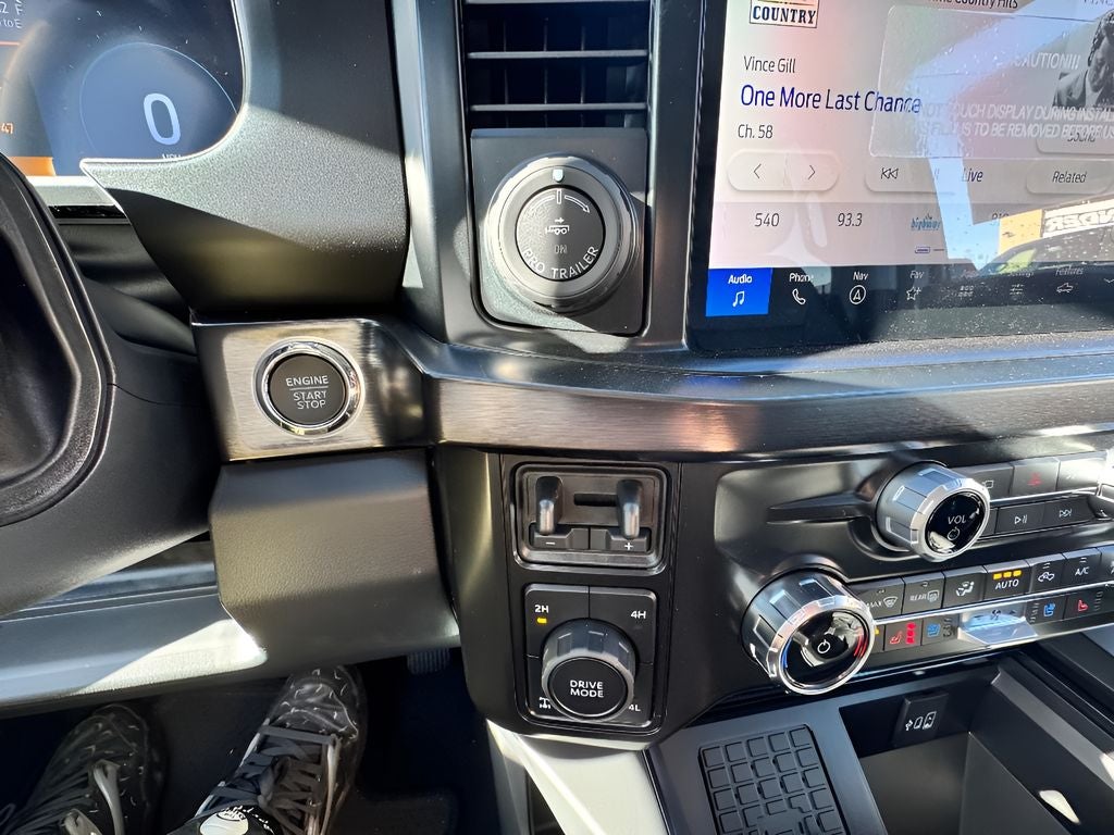 2026 Ford Super Duty F-350 SRW Pickup LARIAT