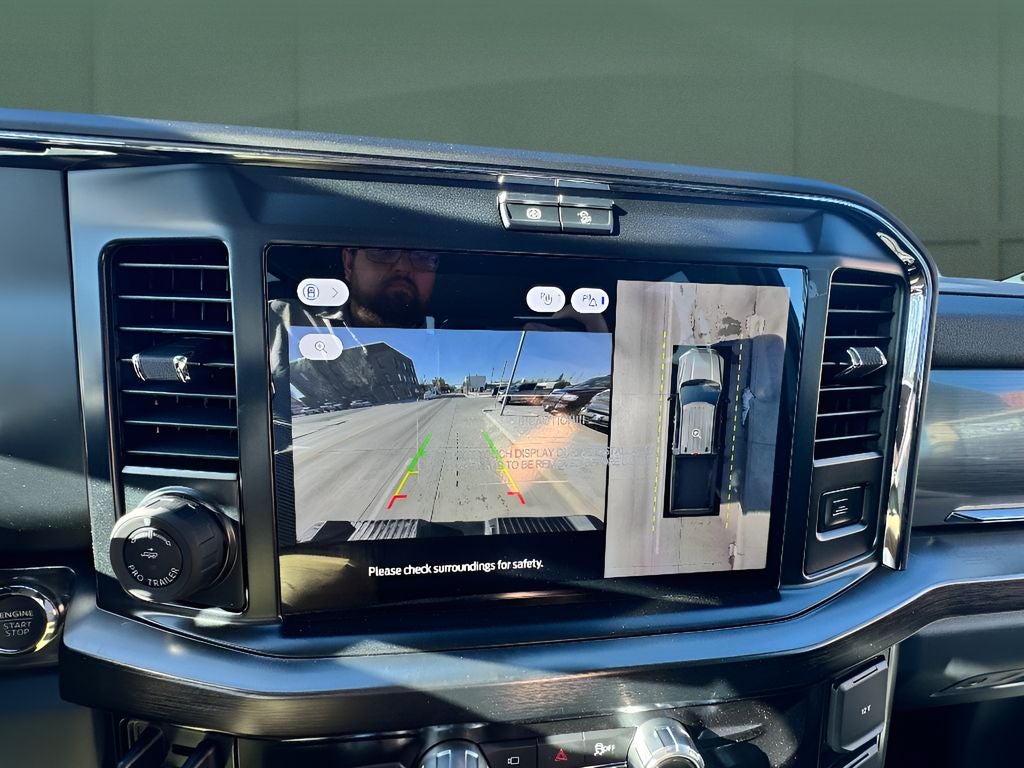 2026 Ford Super Duty F-350 SRW Pickup LARIAT