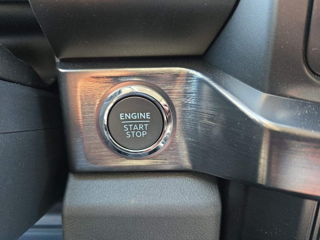 2025 Ford Super Duty F-350 SRW Pickup LARIAT