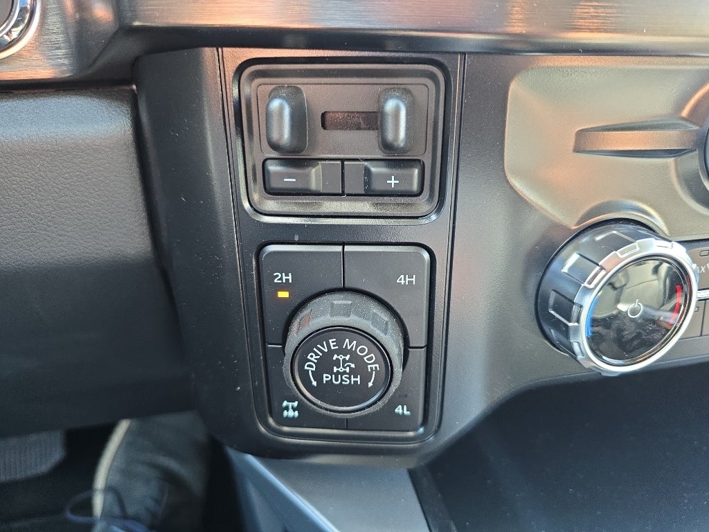 2025 Ford Super Duty F-350 SRW Pickup LARIAT