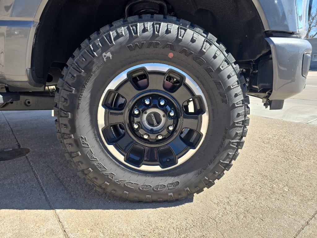 2025 Ford Super Duty F-350 SRW Pickup LARIAT