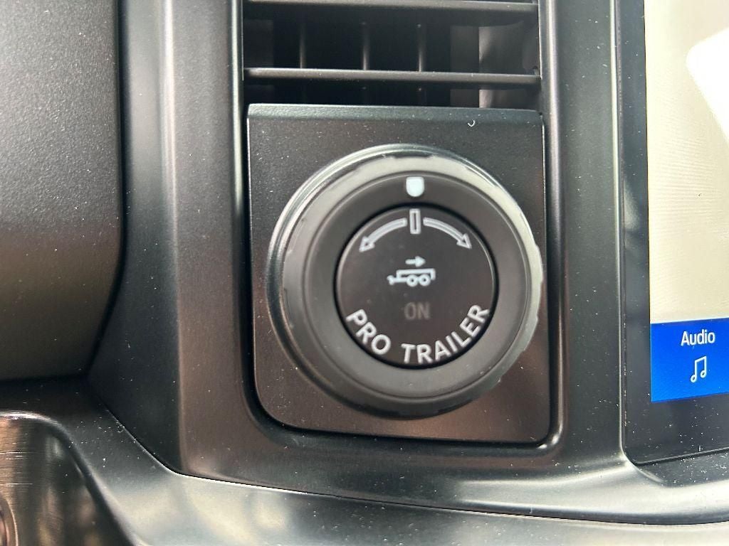 2026 Ford Super Duty F-350 SRW Pickup LARIAT