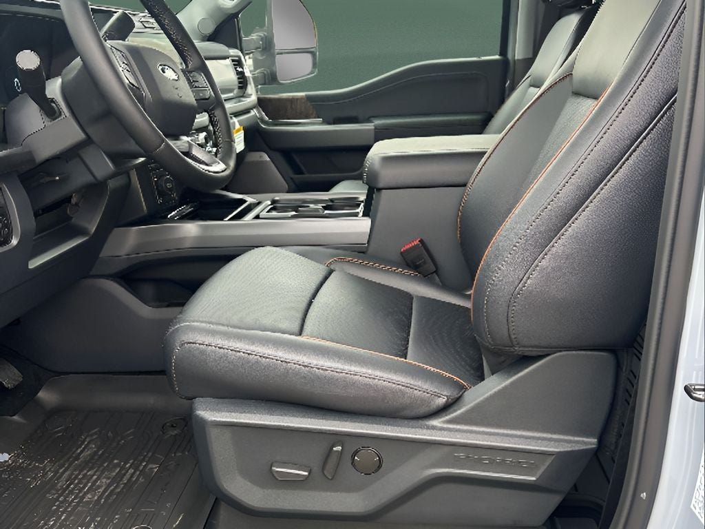 2026 Ford Super Duty F-350 SRW Pickup LARIAT