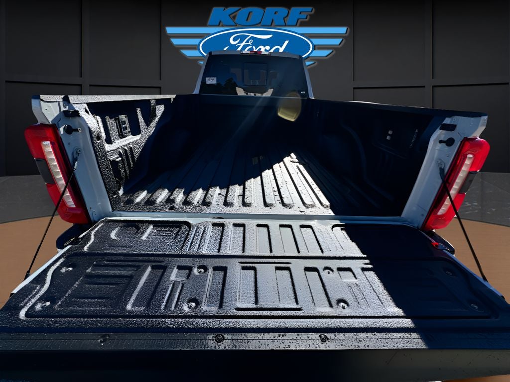 2026 Ford Super Duty F-350 SRW Pickup LARIAT