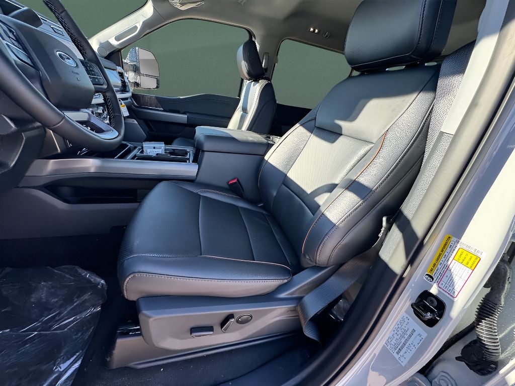 2026 Ford Super Duty F-350 SRW Pickup LARIAT