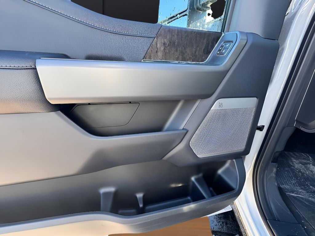 2026 Ford Super Duty F-350 SRW Pickup LARIAT