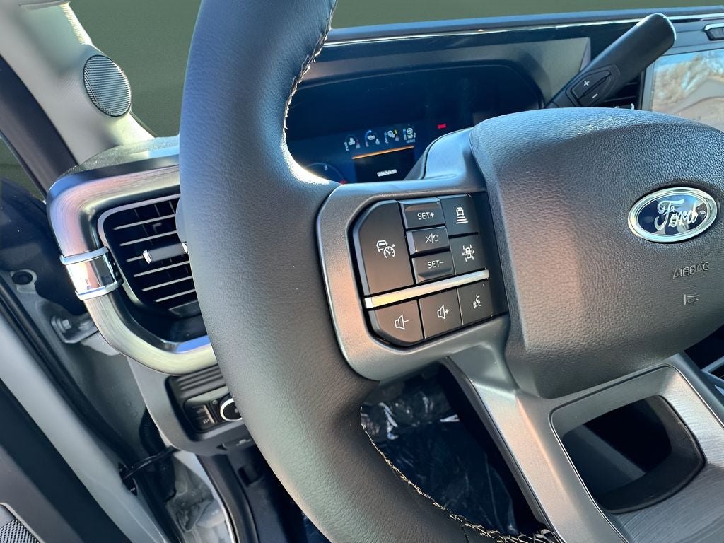 2026 Ford Super Duty F-350 SRW Pickup LARIAT