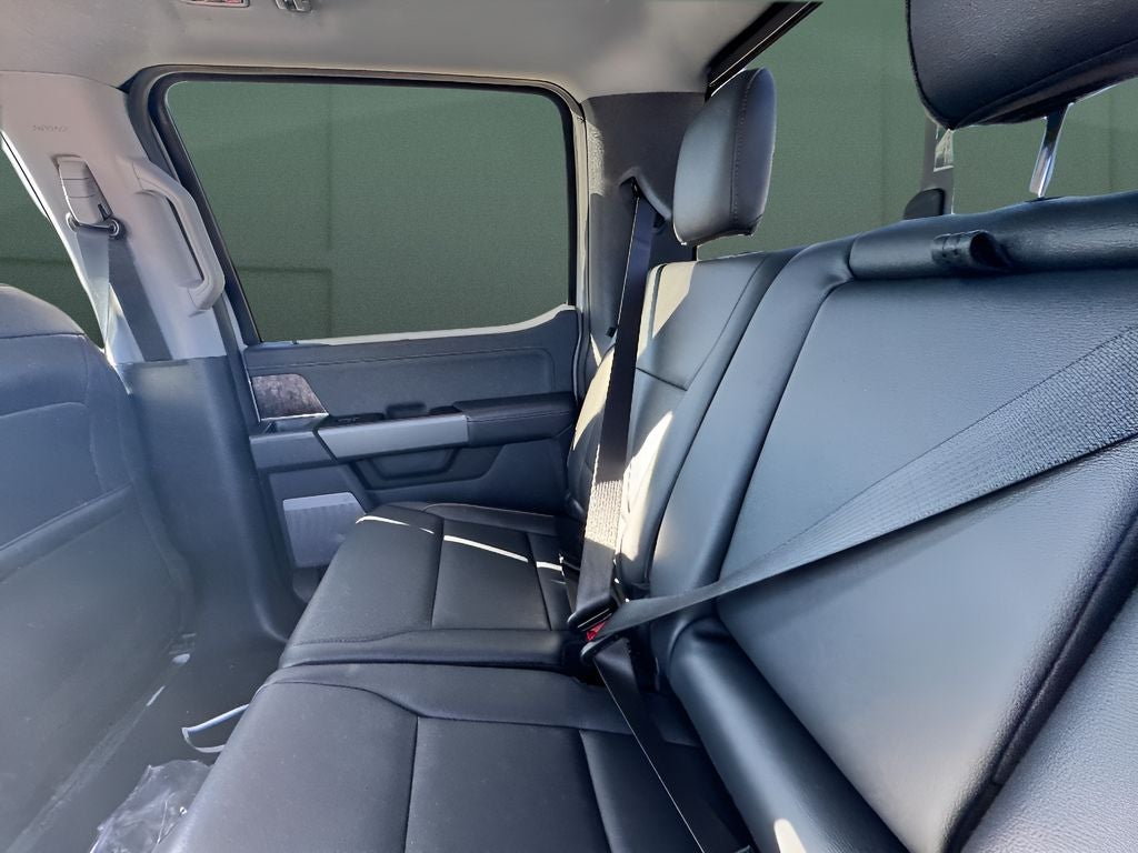 2026 Ford Super Duty F-350 SRW Pickup LARIAT