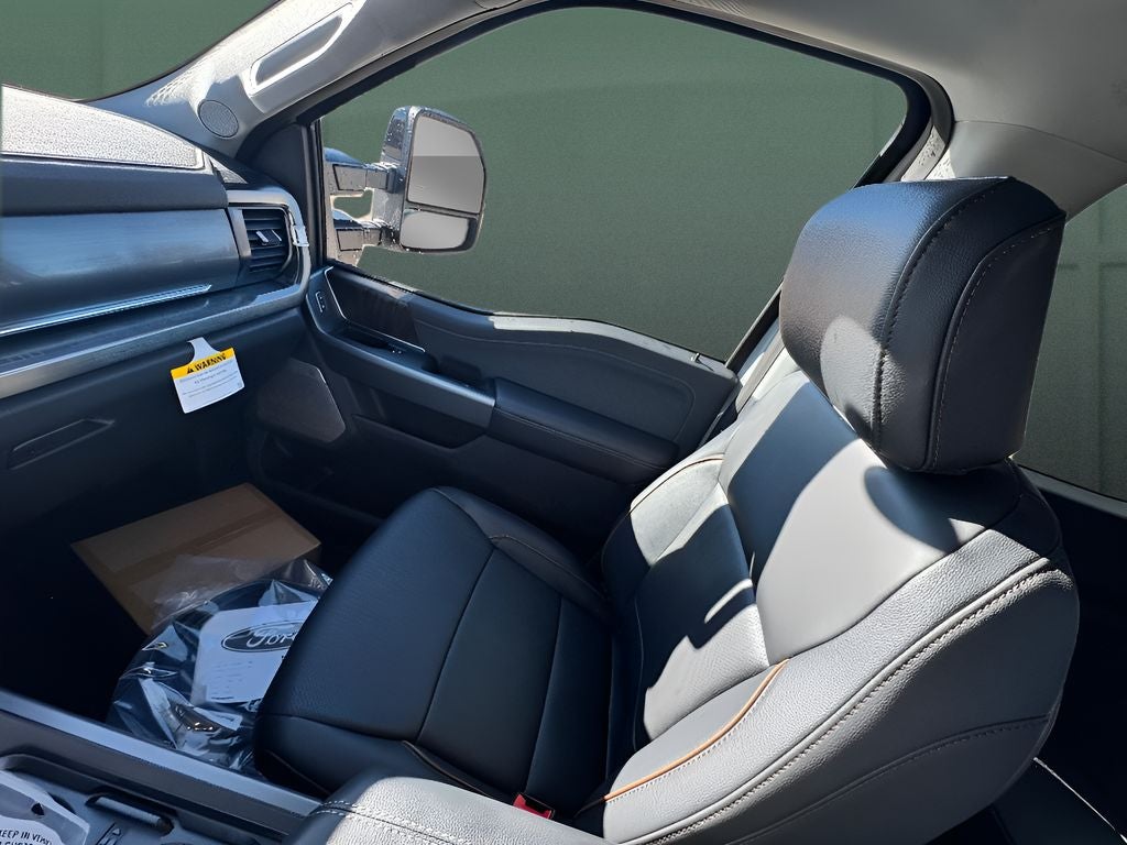 2026 Ford Super Duty F-350 SRW Pickup LARIAT