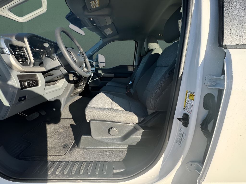 2026 Ford Super Duty F-350 SRW Pickup XL