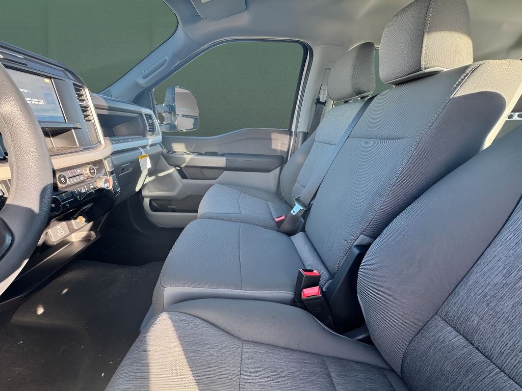 2026 Ford Super Duty F-350 SRW Pickup XL