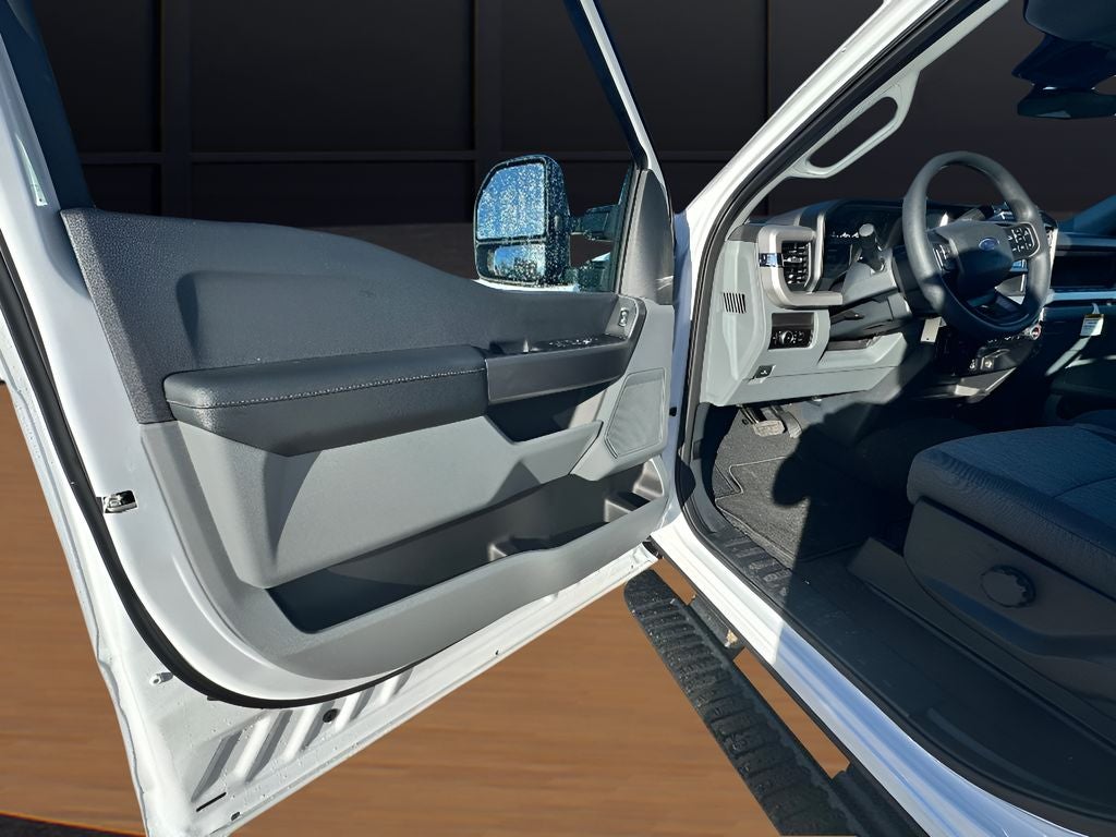 2026 Ford Super Duty F-350 SRW Pickup XL