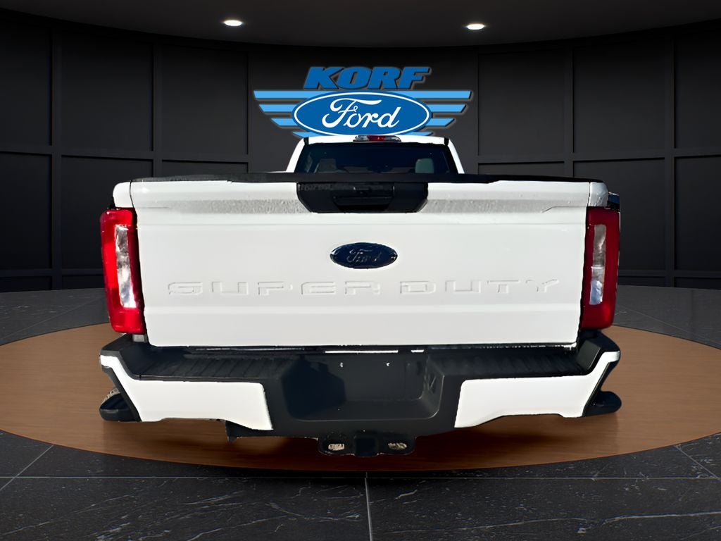 2026 Ford Super Duty F-350 SRW Pickup XL