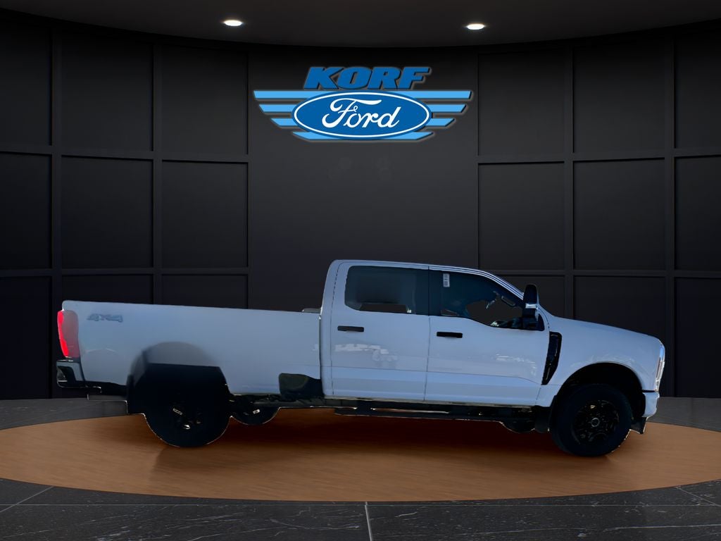 2026 Ford Super Duty F-350 SRW Pickup XL