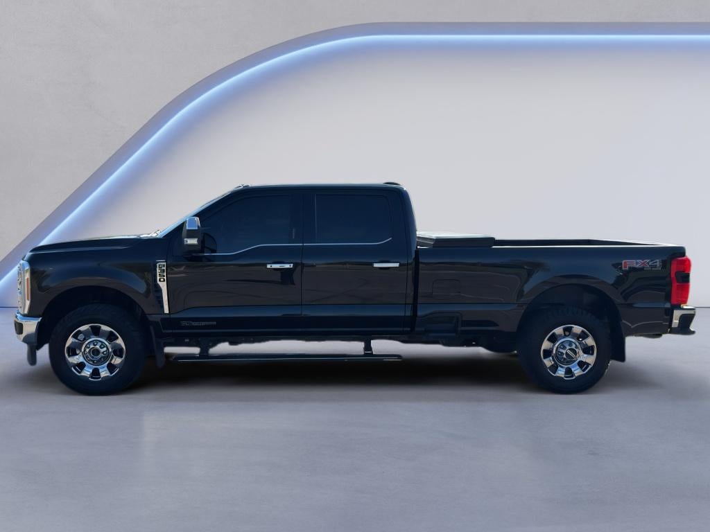 2023 Ford Super Duty F-350 SRW Pickup LARIAT