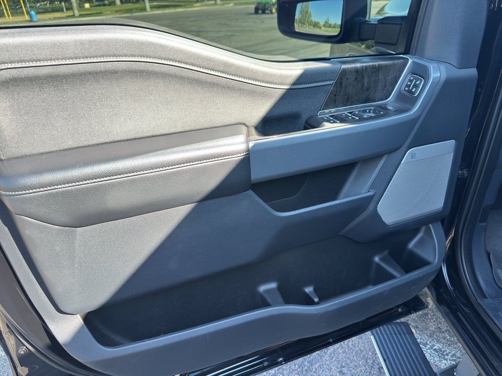 2023 Ford Super Duty F-350 SRW Pickup LARIAT