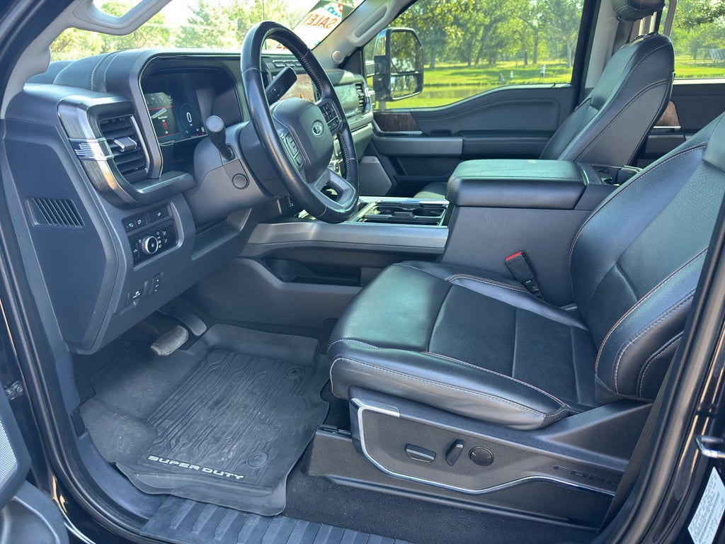 2023 Ford Super Duty F-350 SRW Pickup LARIAT