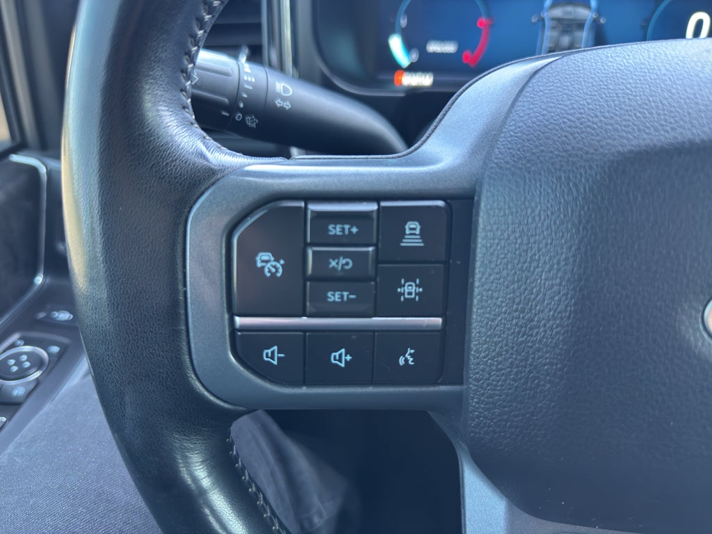 2023 Ford Super Duty F-350 SRW Pickup LARIAT