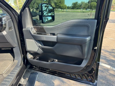 2023 Ford Super Duty F-350 SRW Pickup LARIAT