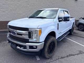 2017 Ford Super Duty F-350 SRW Pickup XLT