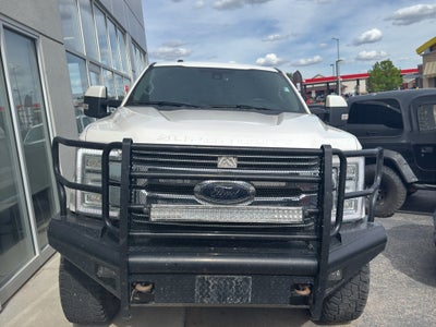 2018 Ford Super Duty F-350 SRW Pickup LARIAT