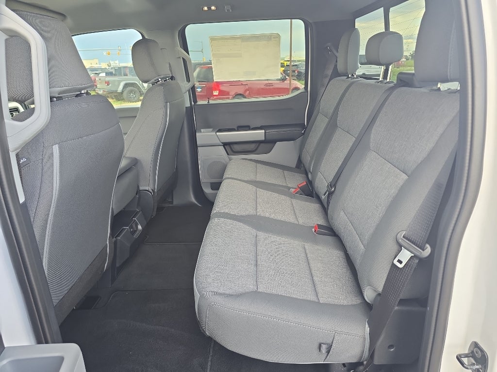 2026 Ford Super Duty F-350 SRW Pickup Base