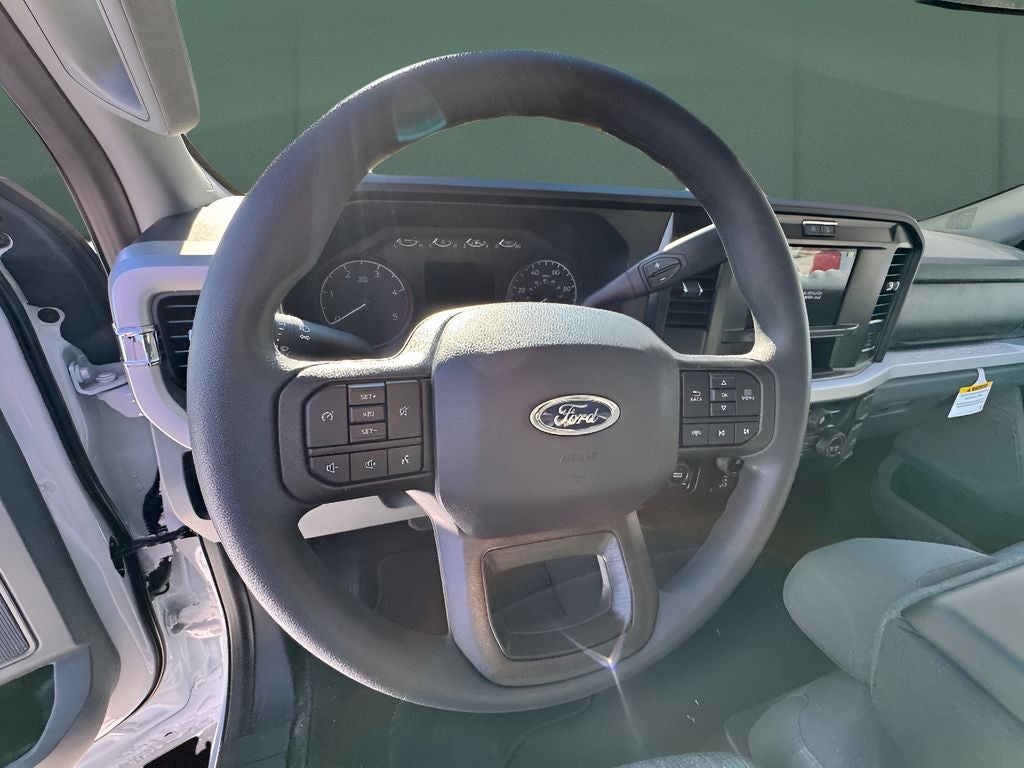 2026 Ford Super Duty F-350 SRW Pickup XLT