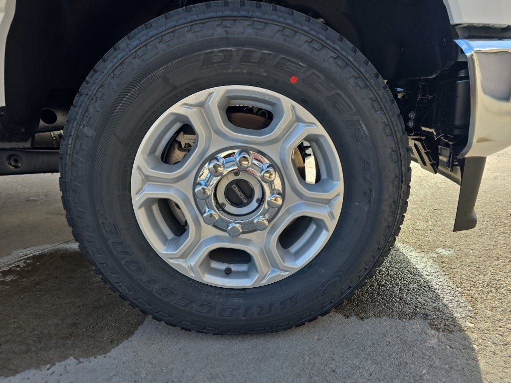 2026 Ford Super Duty F-350 SRW Pickup XLT