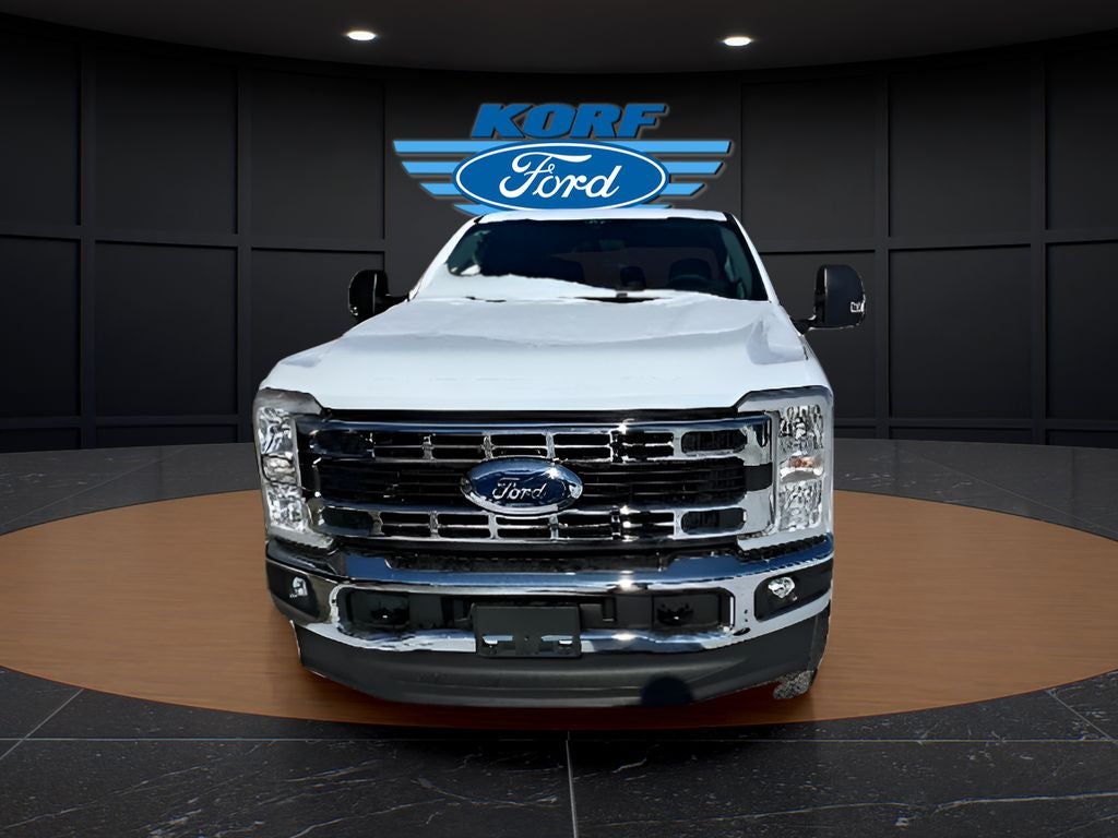 2026 Ford Super Duty F-350 SRW Pickup XLT