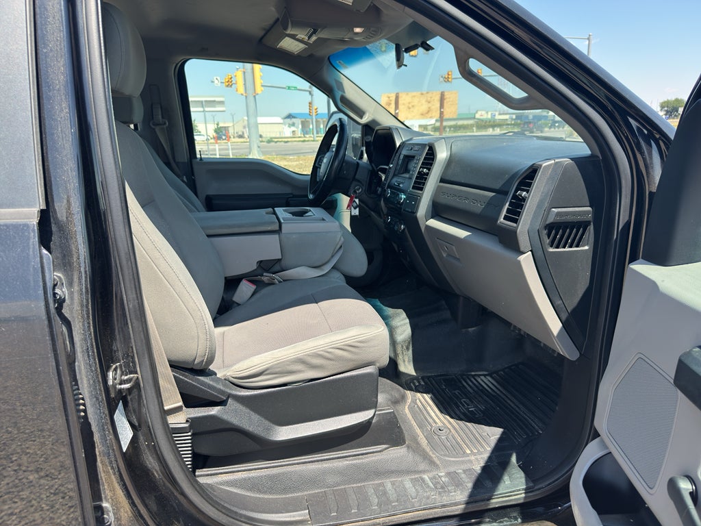 2017 Ford Super Duty F-350 SRW Pickup XL