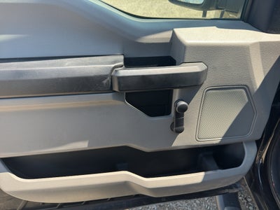2017 Ford Super Duty F-350 SRW Pickup XL