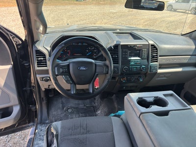 2017 Ford Super Duty F-350 SRW Pickup XL