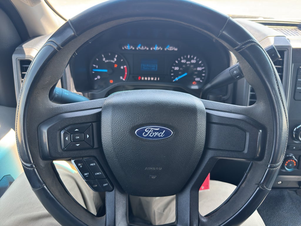 2017 Ford Super Duty F-350 SRW Pickup XL