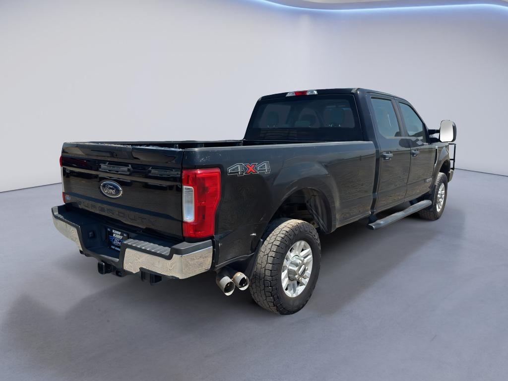 2017 Ford Super Duty F-350 SRW Pickup XL