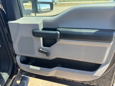 2017 Ford Super Duty F-350 SRW Pickup XL