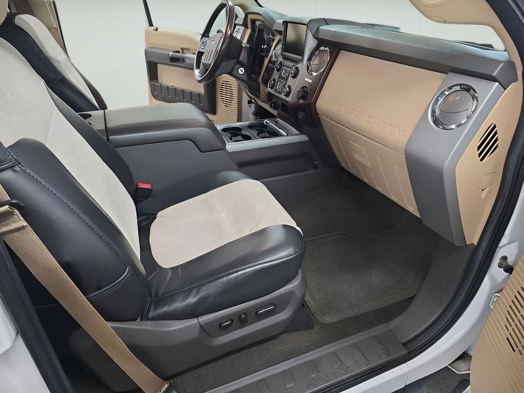 2016 Ford Super Duty F-350 SRW Pickup LARIAT