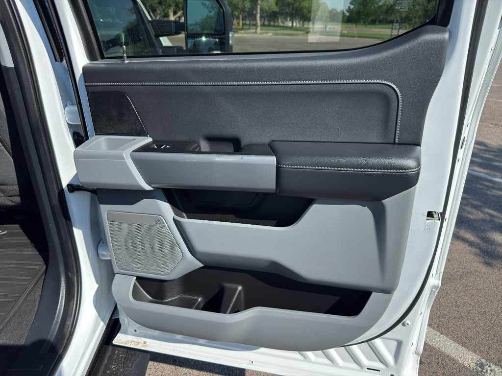 2023 Ford Super Duty F-350 SRW Pickup XLT