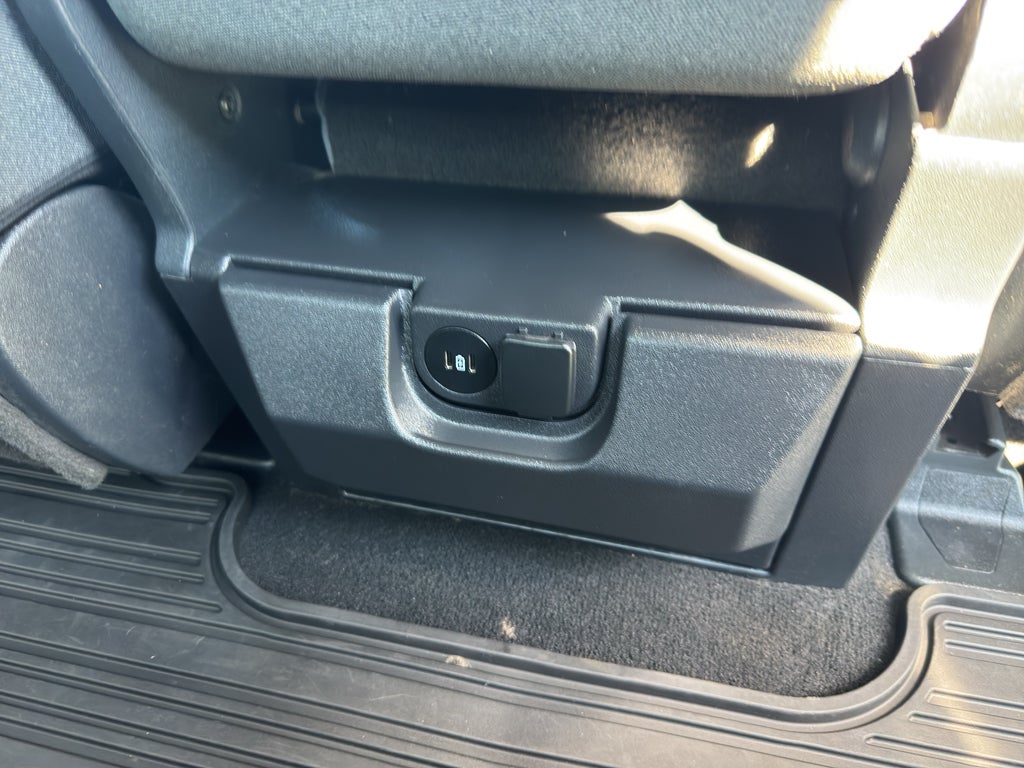 2023 Ford Super Duty F-350 SRW Pickup XLT