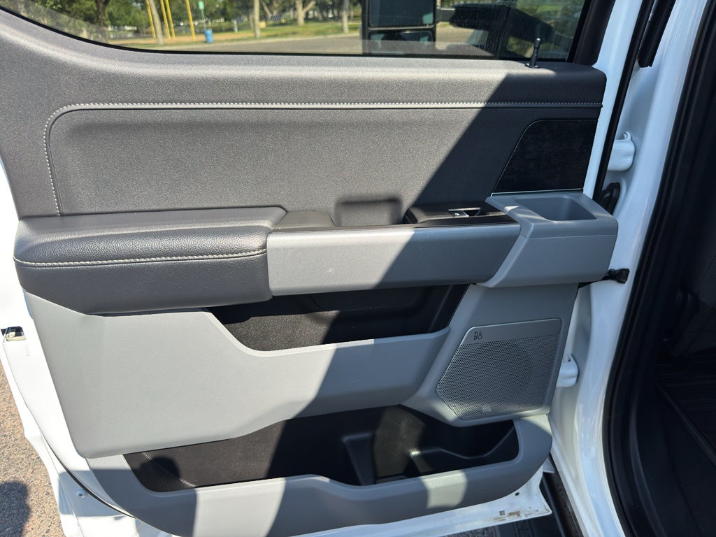 2023 Ford Super Duty F-350 SRW Pickup XLT