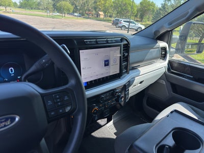 2023 Ford Super Duty F-350 SRW Pickup XLT